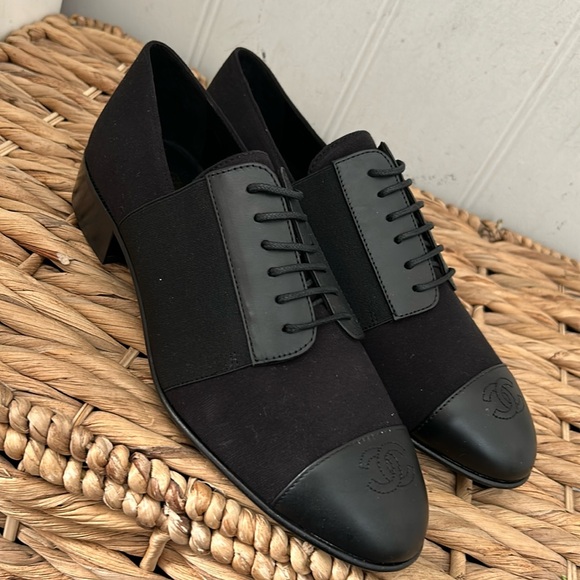 Chanel uniform black shoes 38.5c - Picture 1 of 8